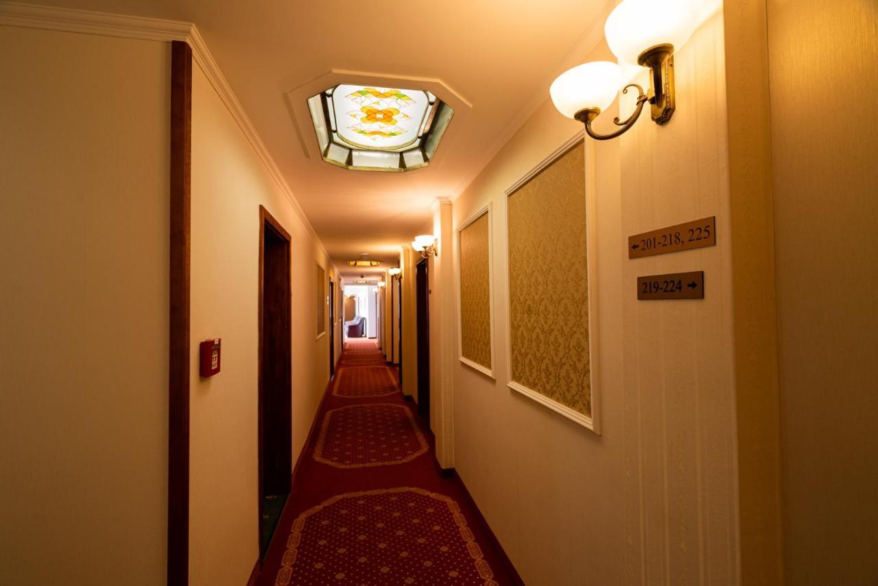 Elizabeth Hotel غيولا المظهر الخارجي الصورة