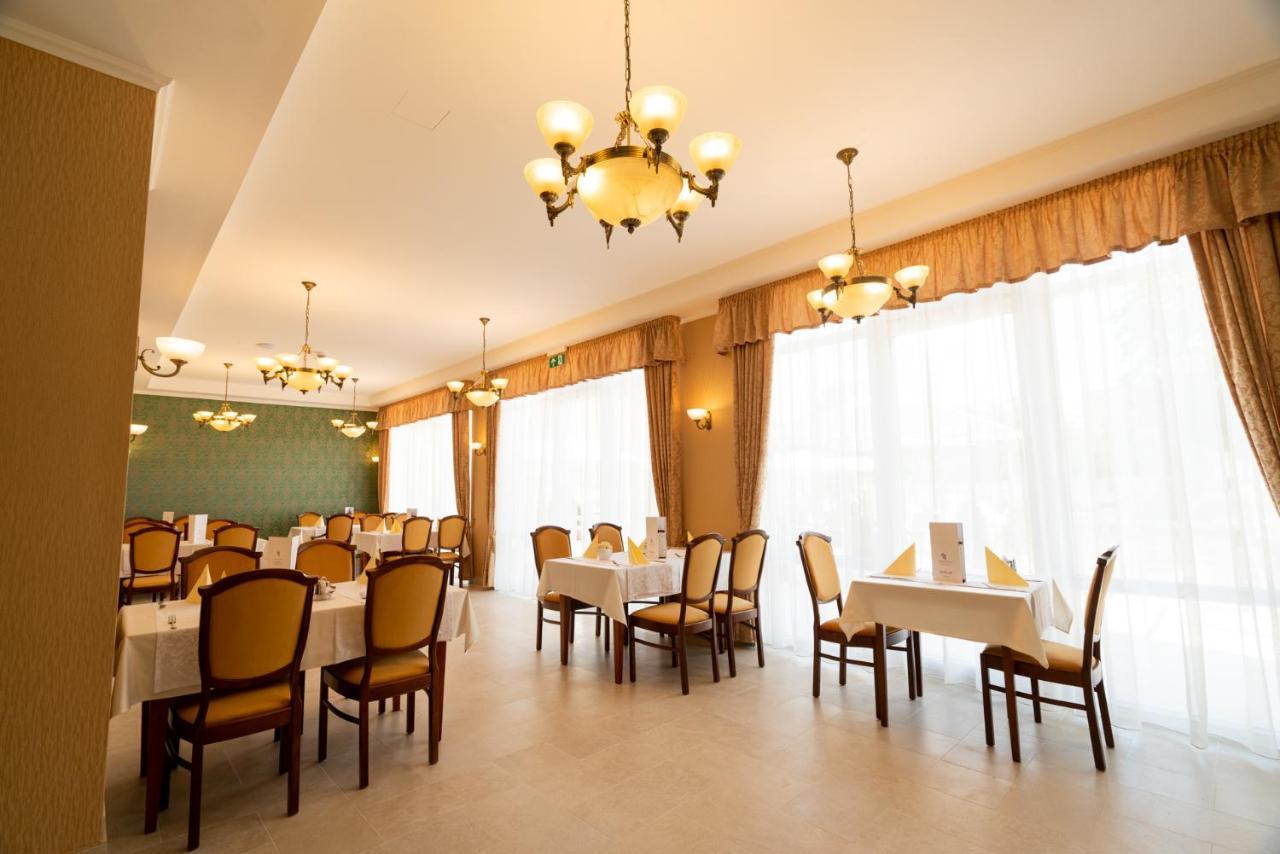 Elizabeth Hotel غيولا المظهر الخارجي الصورة