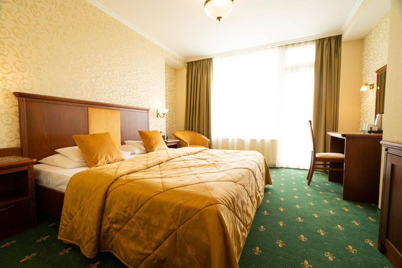 Elizabeth Hotel غيولا المظهر الخارجي الصورة