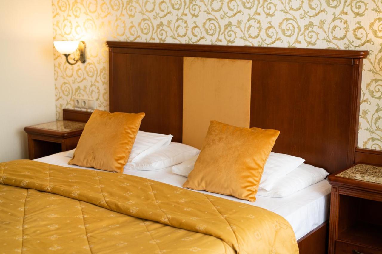 Elizabeth Hotel غيولا المظهر الخارجي الصورة