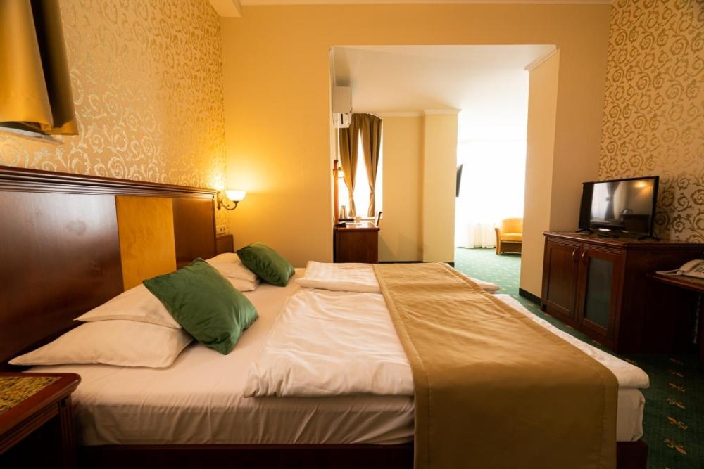 Elizabeth Hotel غيولا المظهر الخارجي الصورة
