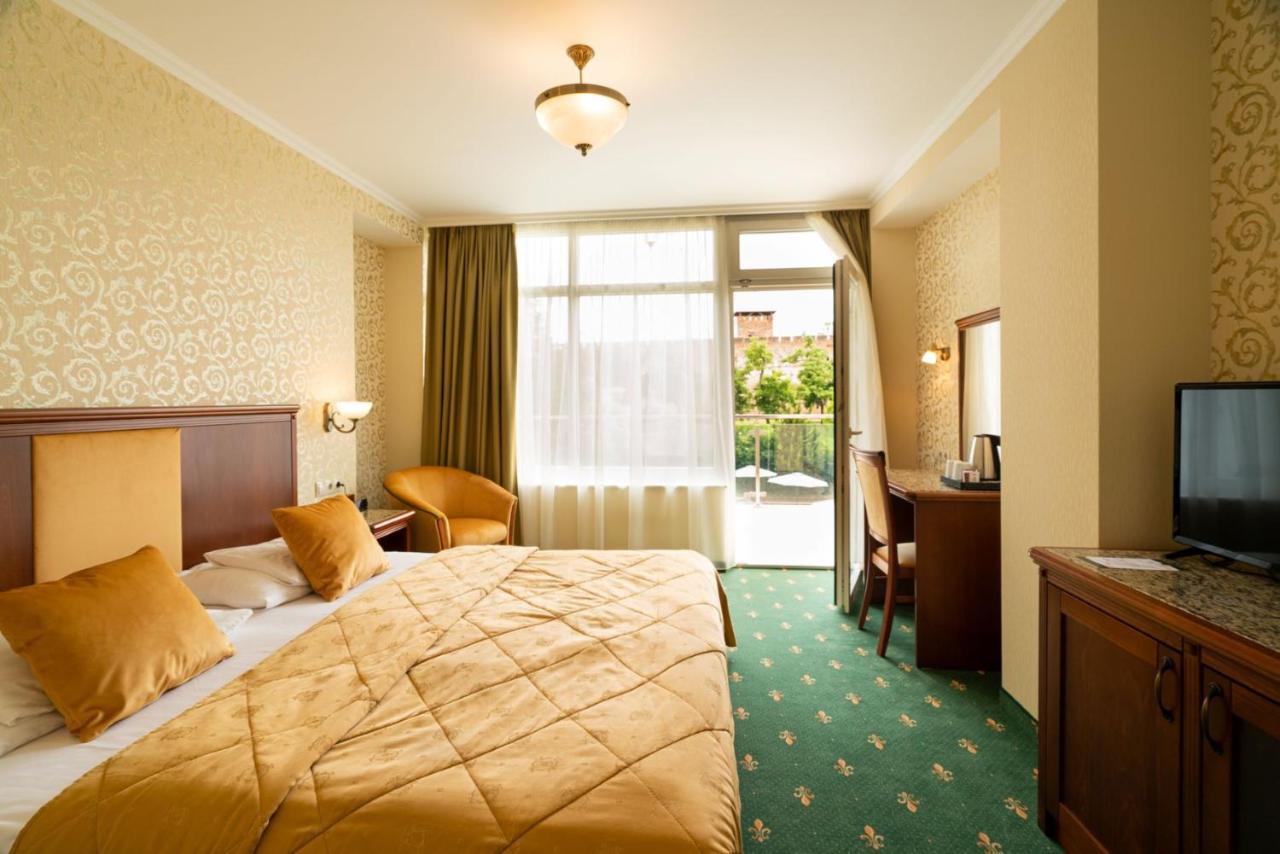 Elizabeth Hotel غيولا المظهر الخارجي الصورة