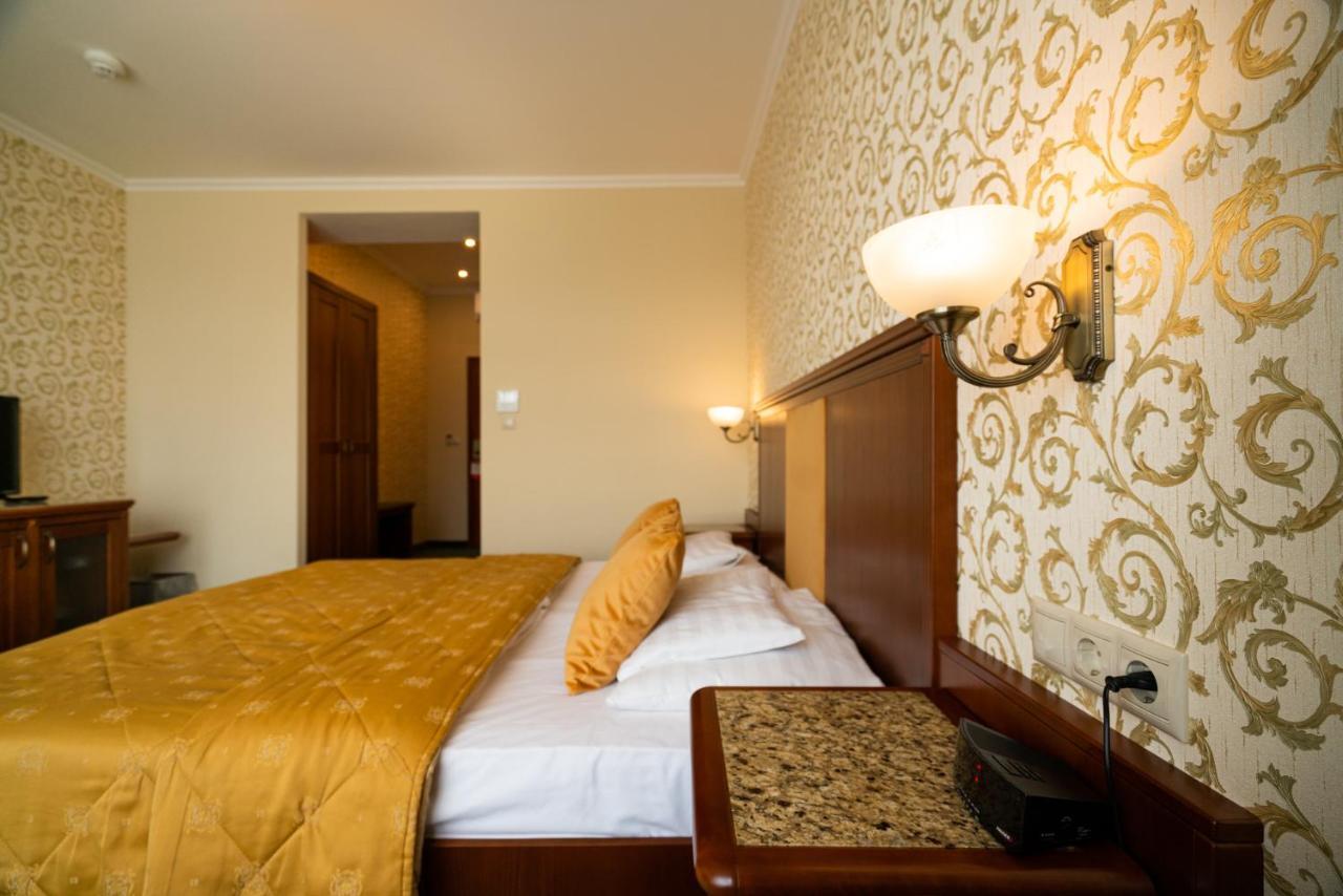 Elizabeth Hotel غيولا المظهر الخارجي الصورة
