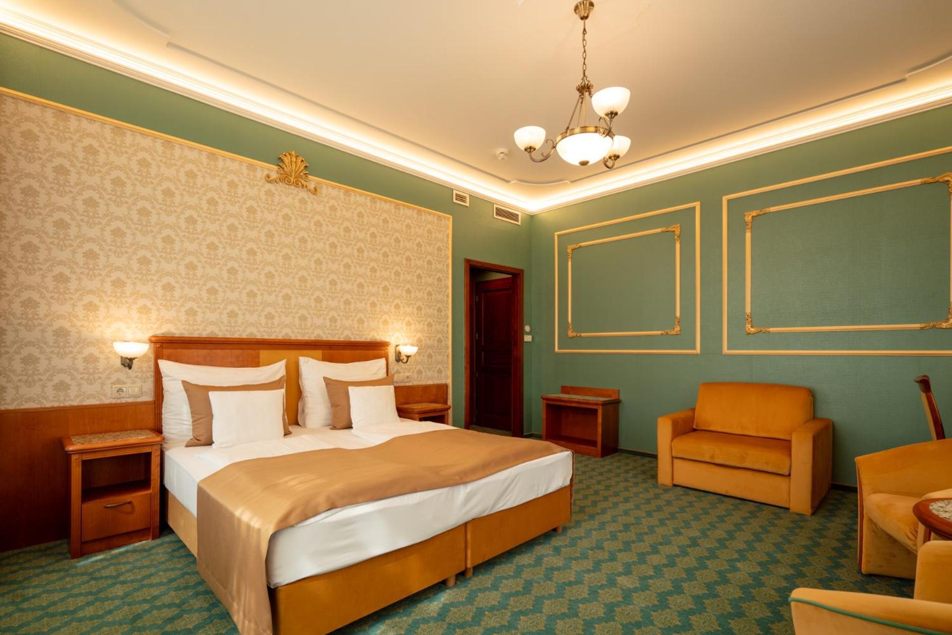 Elizabeth Hotel غيولا المظهر الخارجي الصورة