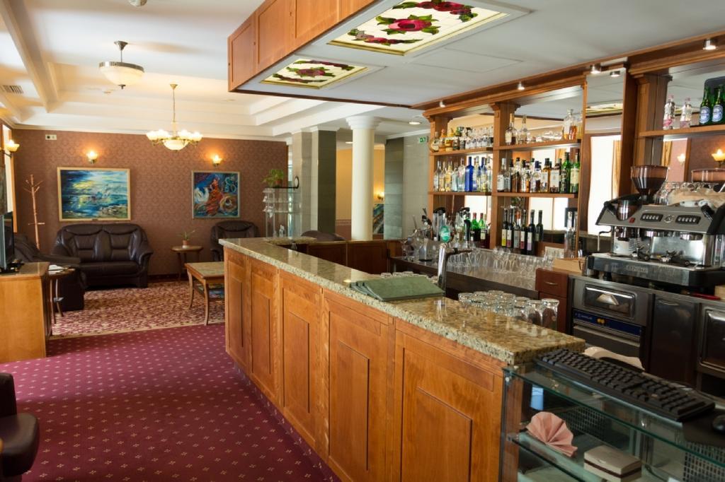 Elizabeth Hotel غيولا المظهر الخارجي الصورة